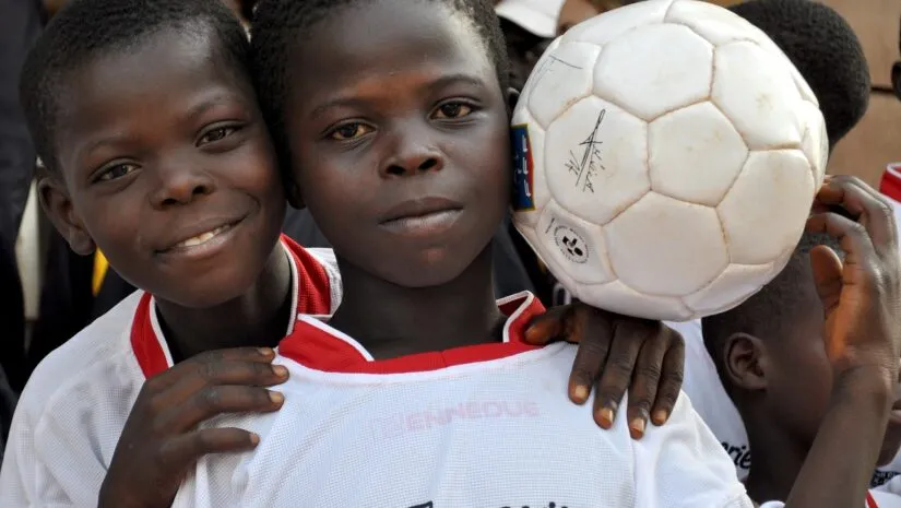 O que é e quanto ganha um gandula no futebol?