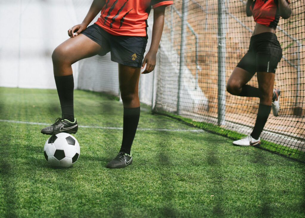 Quando surgiu o futebol feminino no Brasil?