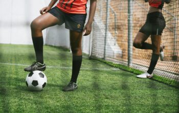 Quando surgiu o futebol feminino no Brasil?